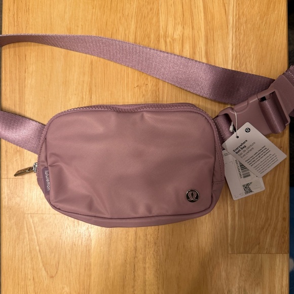 lululemon athletica Handbags - Brand new lululemon belt bag with tag!